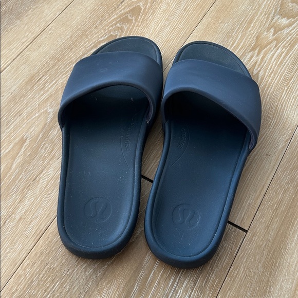 Lululemon Restfeel Slide Sandals, Men’s 10 - Picture 3 of 7